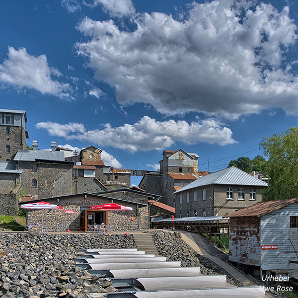 Tertiär- und Industrie-Erlebnispark Stöffel im Westerwald: Historische Brecheranlagen und Basaltverarbeitung